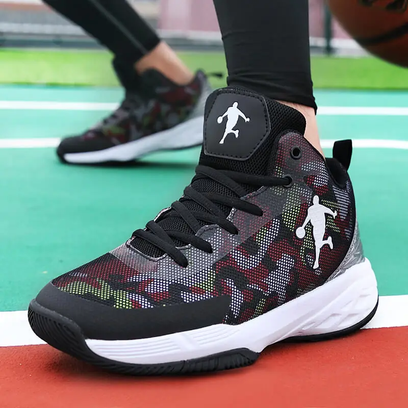 Basketball Shoes men Air Cushion Basketball Sneakers Anti-skid High-top Couple Shoes Breathable Basketball Boots 
Basketball Shoes men Air Cushion Basketball Sneakers Anti-skid High-top Couple Shoes Breathable Basketball Boots