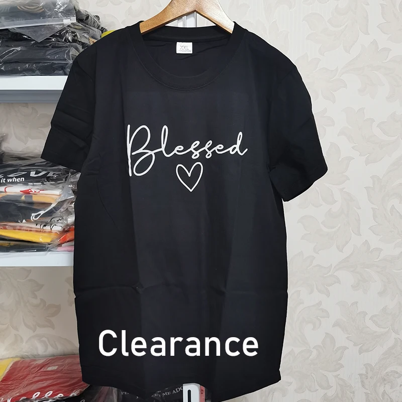 Топы с надписью «Be The светильник» и надписью «Love Heart»
Топы с надписью «Be The светильник» и надписью «Love Heart»