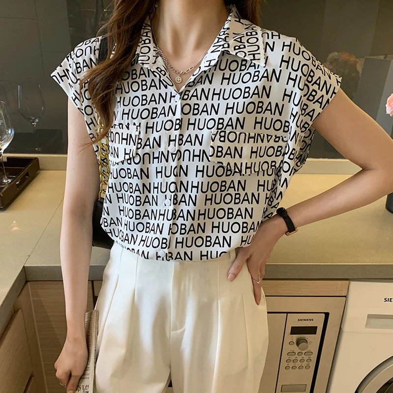 QOERLIN Letter Printing Fashion Shirt 2021 Summer New Fashion Loose Thin Short Sleeve T-shirt Plus Size Woman Basic Shirt Tops
QOERLIN Letter Printing Fashion Shirt 2021 Summer New Fashion Loose Thin Short Sleeve T-shirt Plus Size Woman Basic Shirt Tops