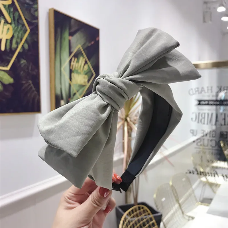 Double Layers Bow Knotted Hair Hoop Solid Color Toothed Non-slip Head Hoop Women Headband Hair Accessories Big Bowknot
Double Layers Bow Knotted Hair Hoop Solid Color Toothed Non-slip Head Hoop Women Headband Hair Accessories Big Bowknot