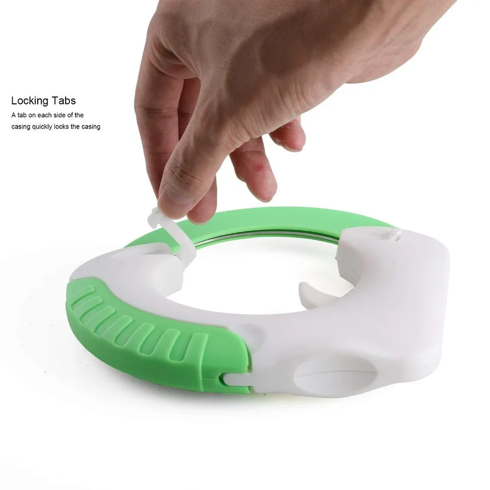 That's convenient Stainless Steel Rolling Circular Knife Kitchen Cutter Vegetable meat Chopper Kitchen Knife with Hanging Hook 
That's convenient Stainless Steel Rolling Circular Knife Kitchen Cutter Vegetable meat Chopper Kitchen Knife with Hanging Hook