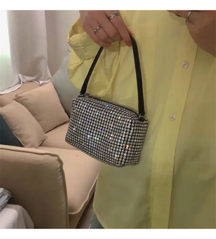 Classic leather diamond women's bag, small square shoulder bag, luxury design, 102157 
Classic leather diamond women's bag, small square shoulder bag, luxury design, 102157