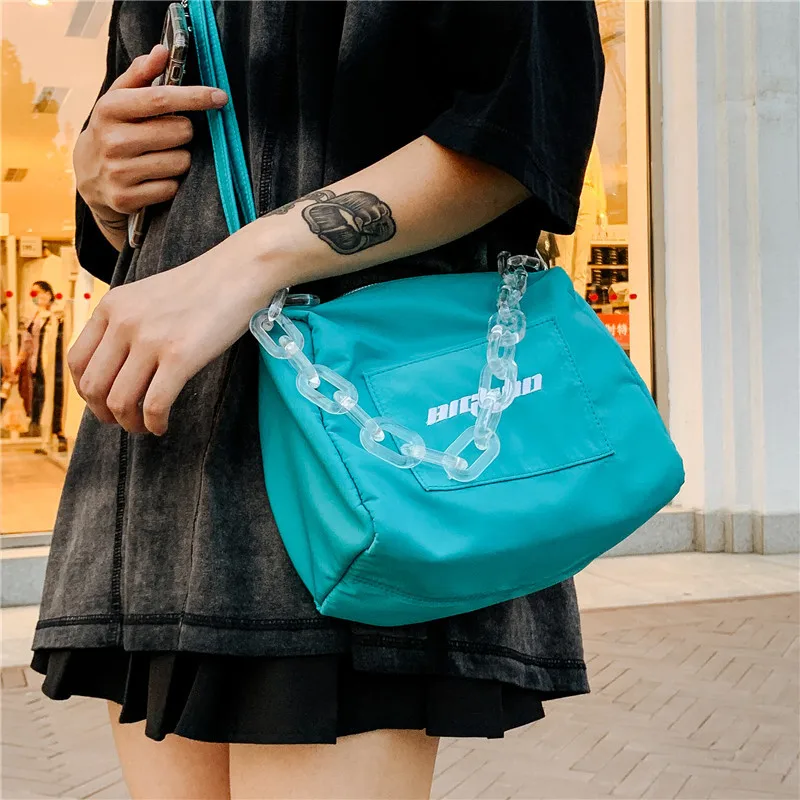 Solid Acrylic Women Small Square Bag Canvas Crossbody Bag For Women Leisure Messenger Bag Women Shoulder Bag Mobile Phone Purse
Solid Acrylic Women Small Square Bag Canvas Crossbody Bag For Women Leisure Messenger Bag Women Shoulder Bag Mobile Phone Purse