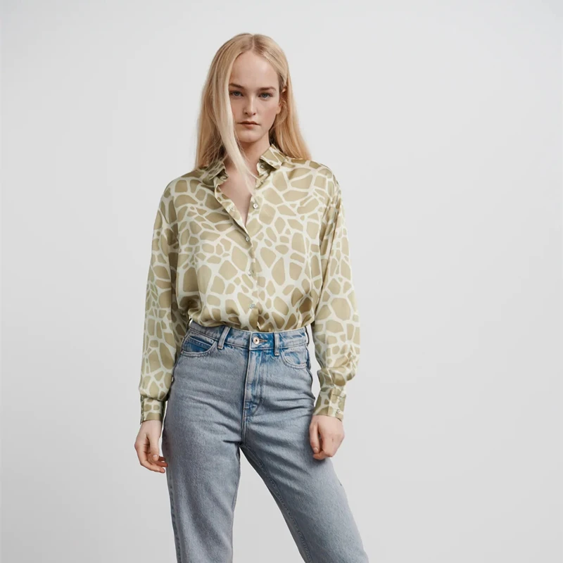 Silk Classic Leopard Shirts & Blouses For Women Long Sleeve Female Shirts Causal Tops Shirts Clothes
Silk Classic Leopard Shirts & Blouses For Women Long Sleeve Female Shirts Causal Tops Shirts Clothes