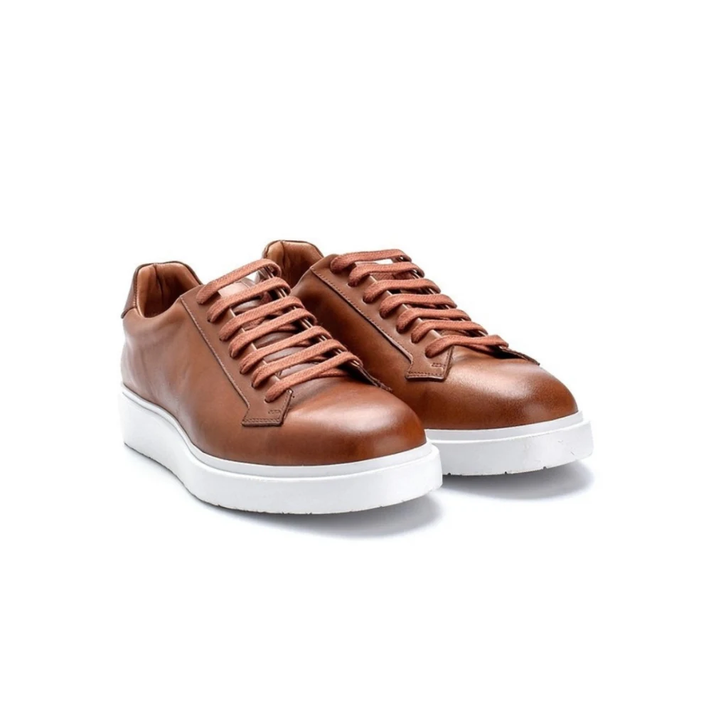 Men Sneaker Autumn Genuine Leather Outdoor Walking Breathable High Quality Original Sneaker Luxury
Men Sneaker Autumn Genuine Leather Outdoor Walking Breathable High Quality Original Sneaker Luxury