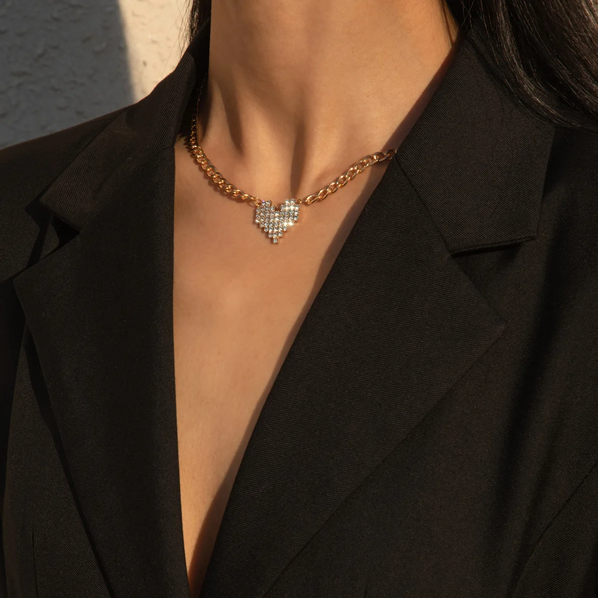 New Ins Heart Necklace All-Match Simple Temperament Rhinestone Love Pendant Necklaces For Women Girls Fashion Jewelry Gift
New Ins Heart Necklace All-Match Simple Temperament Rhinestone Love Pendant Necklaces For Women Girls Fashion Jewelry Gift