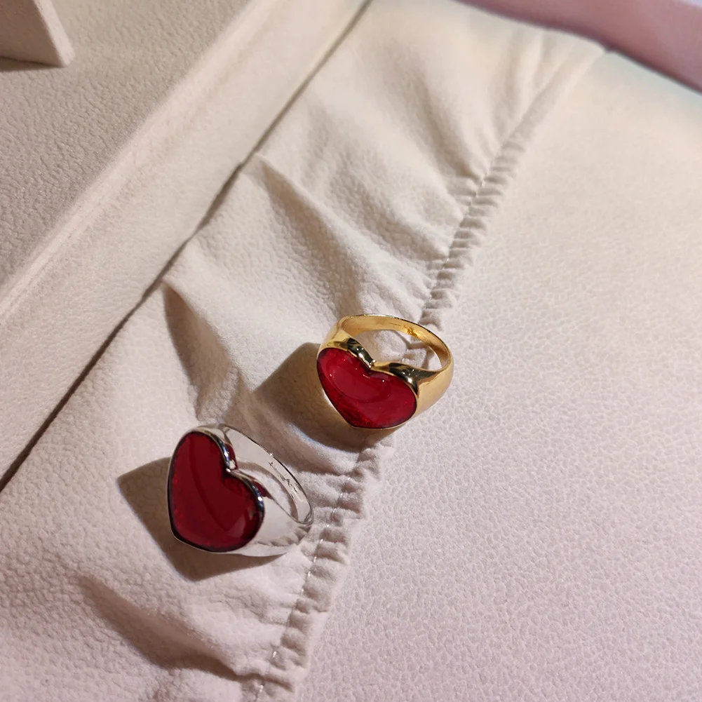 New INS Love Heart Chunky Metal Rings For Women Girl Yinyang Bagua Alien Face Geometric Finger Rings Punk Geometric Jewelry Gift
New INS Love Heart Chunky Metal Rings For Women Girl Yinyang Bagua Alien Face Geometric Finger Rings Punk Geometric Jewelry Gift
