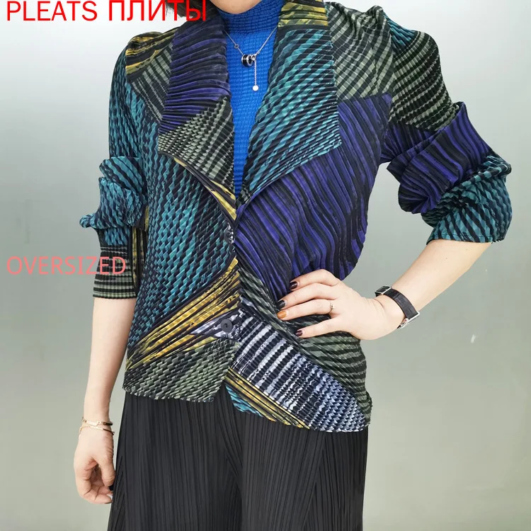Miyake Pleated Coat Autumn Winter New Pleated Digital Print Lapel Button Long Sleeve Short Coat Veste Femme Ropa De Mujer Chaque
Miyake Pleated Coat Autumn Winter New Pleated Digital Print Lapel Button Long Sleeve Short Coat Veste Femme Ropa De Mujer Chaque