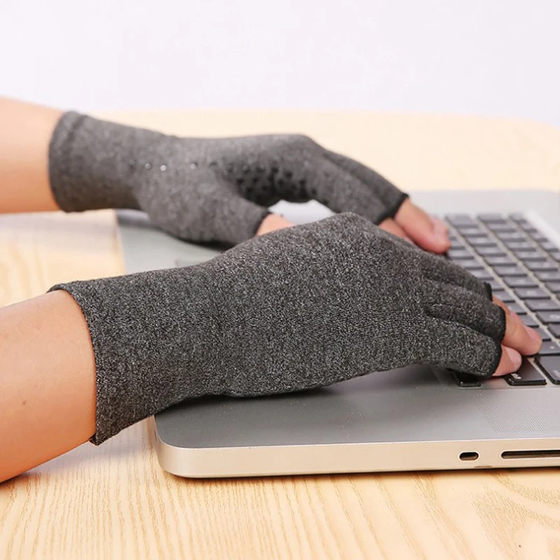 2020 Men Anti-fatigue compression hand gloves Massages Non-slip Stretch Elastic Warm Half Finger Fingerless Gloves
2020 Men Anti-fatigue compression hand gloves Massages Non-slip Stretch Elastic Warm Half Finger Fingerless Gloves