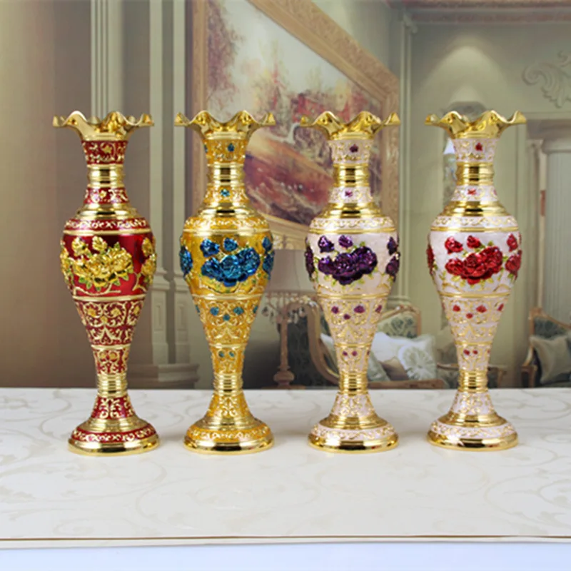 Metal arts and crafts home furnishing vase European style gold five color rose vase high grade lotus leaf vase 
Metal arts and crafts home furnishing vase European style gold five color rose vase high grade lotus leaf vase