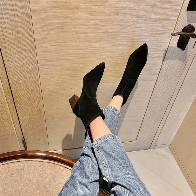 women autumn winter boots footwear 2021 new ankle boots high heels pumps full suede platform feminine party shoes women booties
women autumn winter boots footwear 2021 new ankle boots high heels pumps full suede platform feminine party shoes women booties