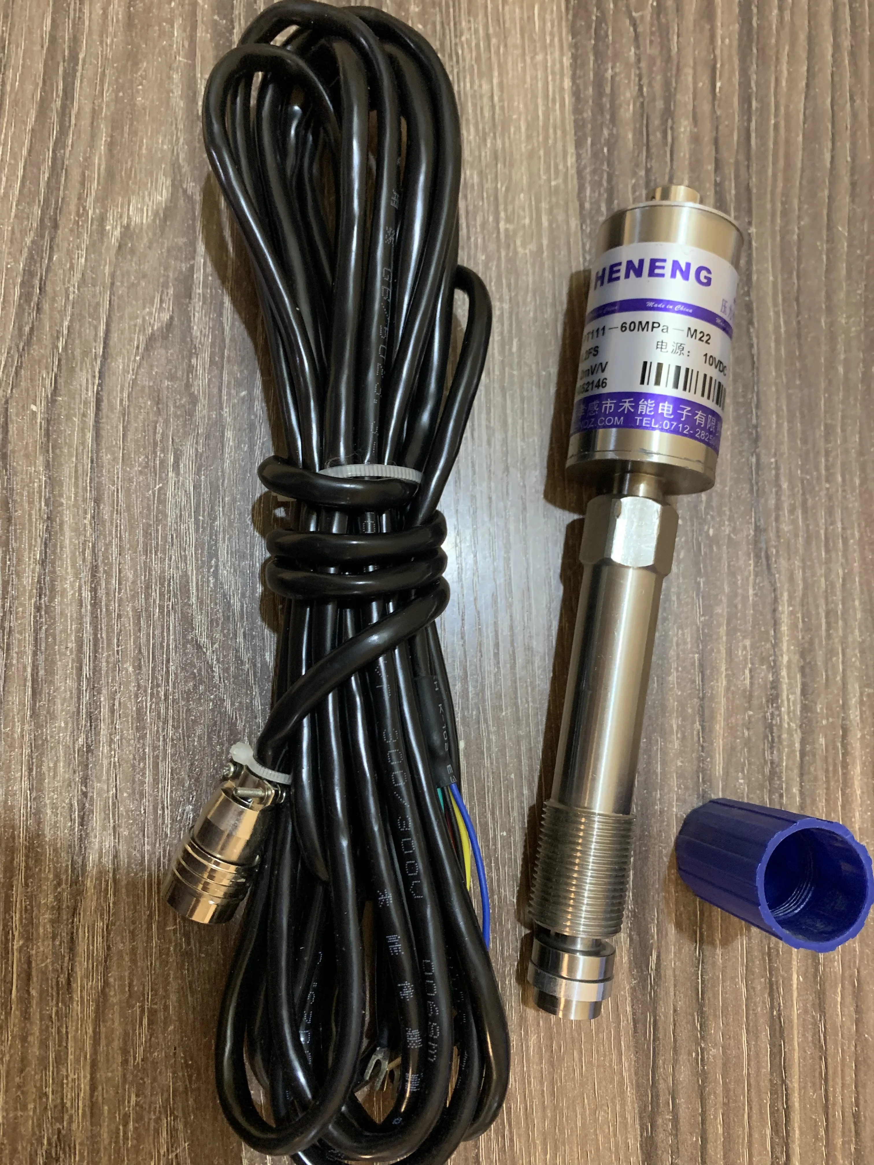 XGHNDZ HeNeng Straight type pressure sensor PT111-60MPA-M22*1.5 heneng accuracy: 0.2FS Output: 2mV/V Supply 10VDC
XGHNDZ HeNeng Straight type pressure sensor PT111-60MPA-M22*1.5 heneng accuracy: 0.2FS Output: 2mV/V Supply 10VDC
