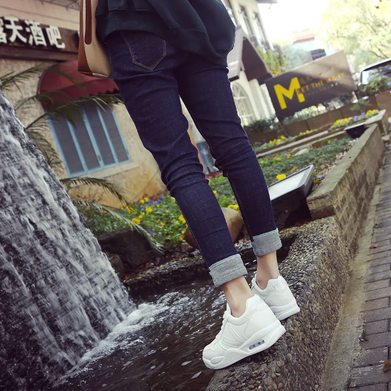 2021 Fashion Women Running Shoes Cool Street Mesh Sneakers Woman Air Sports Shoes Hot Sale Shoes White Sneakers Good KH070X
2021 Fashion Women Running Shoes Cool Street Mesh Sneakers Woman Air Sports Shoes Hot Sale Shoes White Sneakers Good KH070X