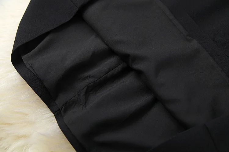 European and American Women's Wear 2020 Winter New Style Black and White Collars with Long Sleeves Fashionable Dress
European and American Women's Wear 2020 Winter New Style Black and White Collars with Long Sleeves Fashionable Dress
