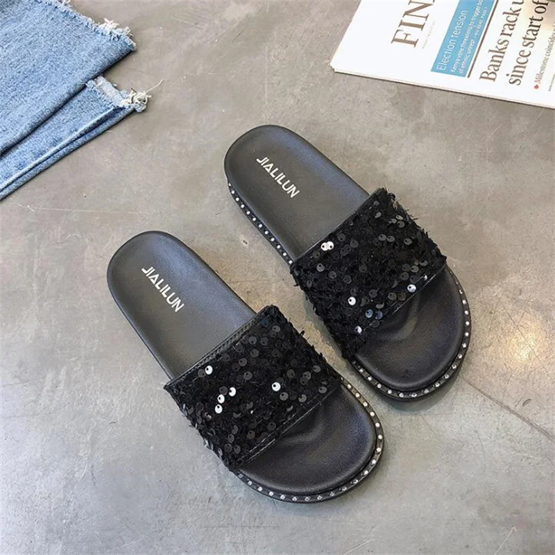 New pattern Flat bottom Sequin fashion women's slippers Korean thick bottom muffin shoes in summer
New pattern Flat bottom Sequin fashion women's slippers Korean thick bottom muffin shoes in summer