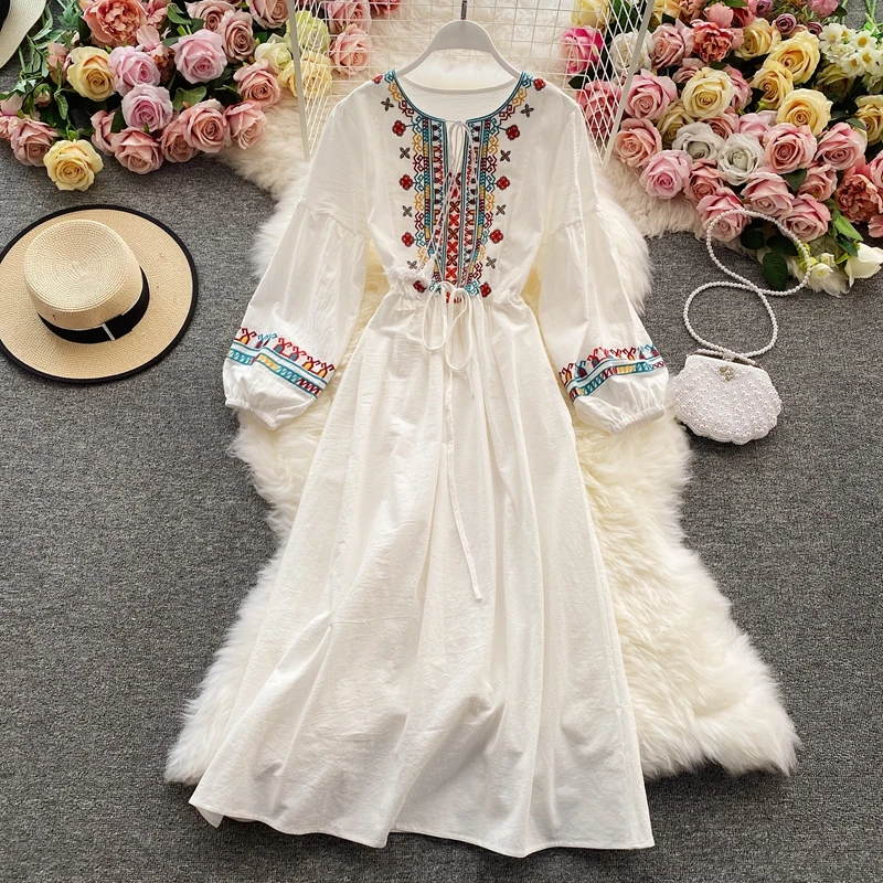 Boho Fashion 2021 Women Long Sleeve Bandage Bress Vintage Floral Embroidery Summer Beach Long Vestidos
Boho Fashion 2021 Women Long Sleeve Bandage Bress Vintage Floral Embroidery Summer Beach Long Vestidos