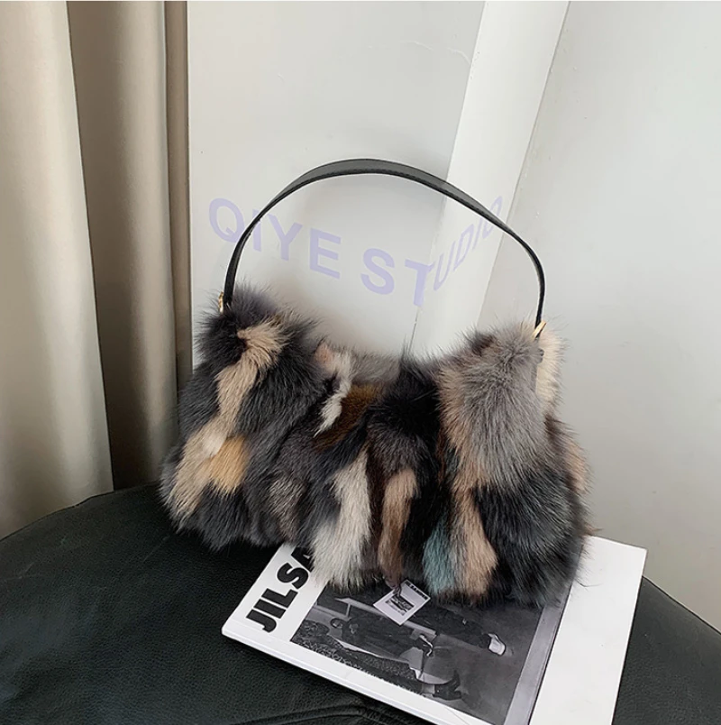 Patchwork Fur Bags Winter Fluffy Shoulder Purse Peluche Sac Femme Plush Handbag Bolso Bandolera Mujer Tassen Torebki Damskie
Patchwork Fur Bags Winter Fluffy Shoulder Purse Peluche Sac Femme Plush Handbag Bolso Bandolera Mujer Tassen Torebki Damskie