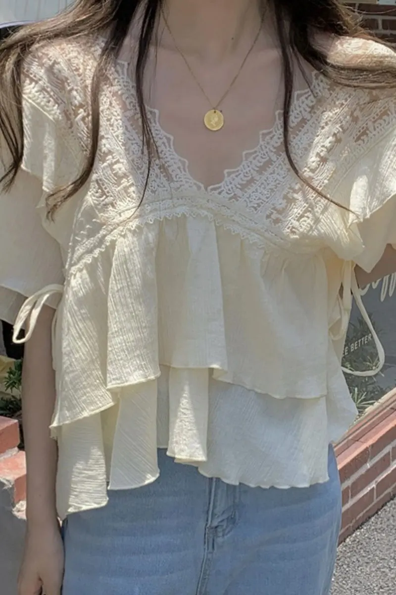 Sweet Ruffle V-neck Chiffon Shirt for Women Elegant All-match Short Sleeve Blouse 2021 Summer New Short Ruffle Sleeve Tops
Sweet Ruffle V-neck Chiffon Shirt for Women Elegant All-match Short Sleeve Blouse 2021 Summer New Short Ruffle Sleeve Tops