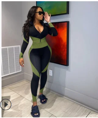 Женский спортивный костюм из двух предметов, облегающие спортивные костюмы с цветными блоками, топ с V-образным вырезом и длинными рукавами ...
Женский спортивный костюм из двух предметов, облегающие спортивные костюмы с цветными блоками, топ с V-образным вырезом и длинными рукавами ...