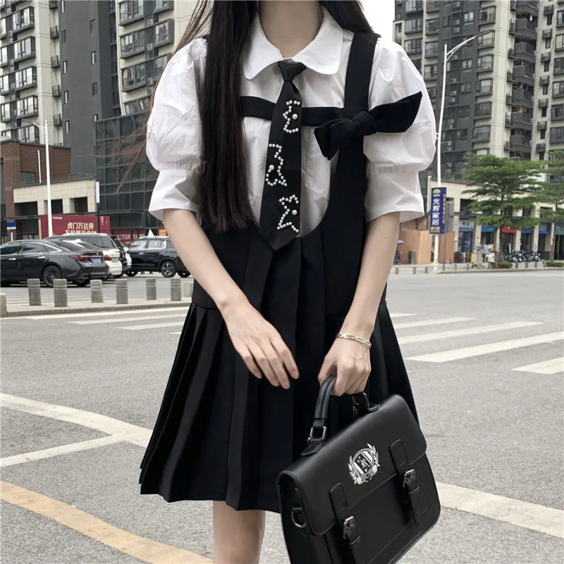 Japanese Summer College Style Lolita Dress Women Vintage Kawaii Two-Piece Suit Cosplay Pleated Mini Dress Soft Girl Black Dress
Japanese Summer College Style Lolita Dress Women Vintage Kawaii Two-Piece Suit Cosplay Pleated Mini Dress Soft Girl Black Dress