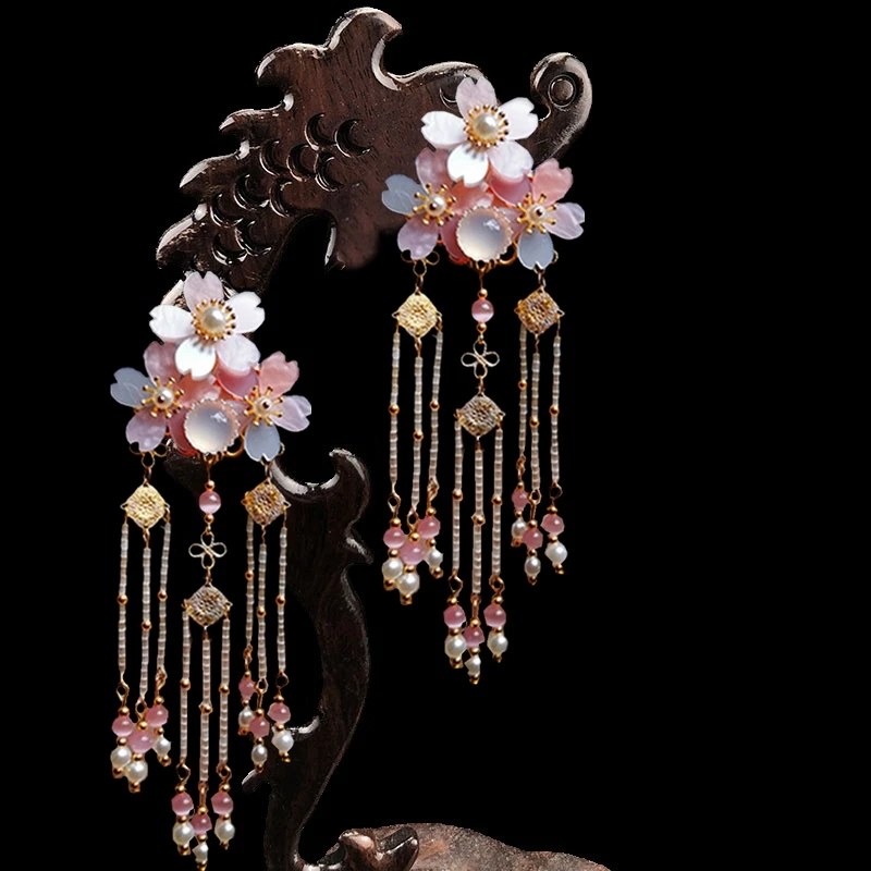Ancient Classical style KC Lolita Hanfu Flower Hairpin Tassel Step Shake Design Women Cosplay Vintage Headdress Accessories
Ancient Classical style KC Lolita Hanfu Flower Hairpin Tassel Step Shake Design Women Cosplay Vintage Headdress Accessories