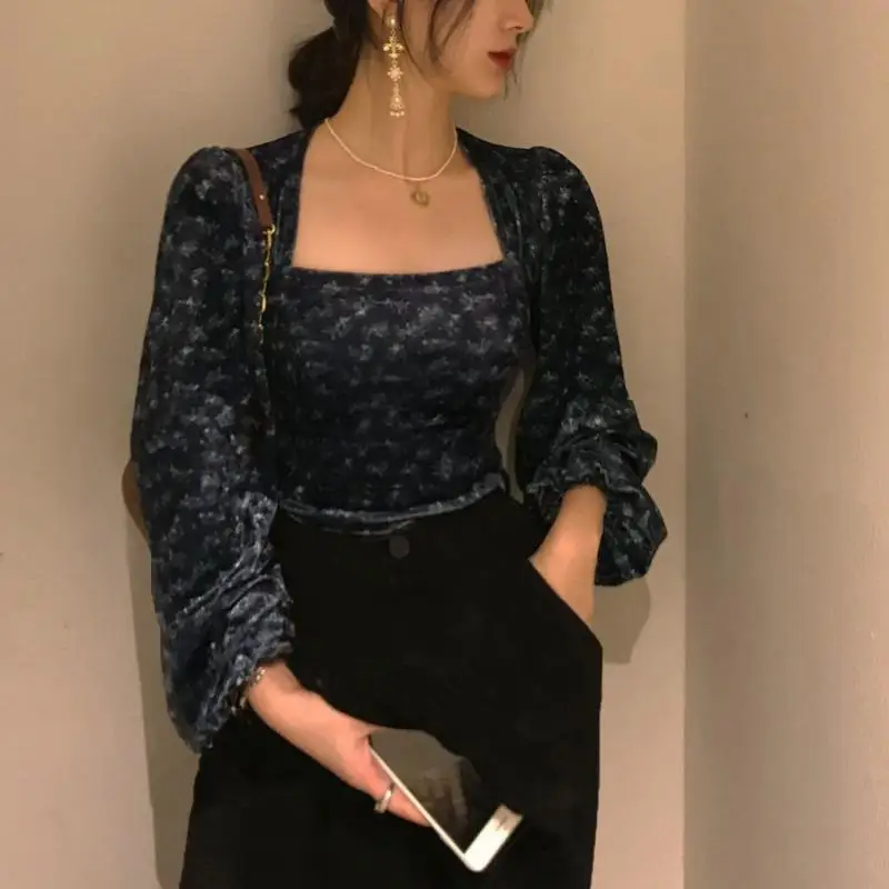 2021 Square Collar Shirts Puff Sleeve Women Elegant Slim French Vintage Print Korean Style Ladies Blouses Temperament Chic
2021 Square Collar Shirts Puff Sleeve Women Elegant Slim French Vintage Print Korean Style Ladies Blouses Temperament Chic
