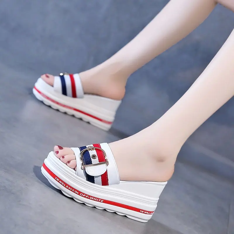 House Slippers Platform Shoes Luxury Slides Slipers Women Heeled Mules On A Wedge Designer 2021 High PU Rome Super High-Heeled S
House Slippers Platform Shoes Luxury Slides Slipers Women Heeled Mules On A Wedge Designer 2021 High PU Rome Super High-Heeled S