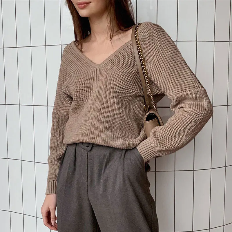 New Fashion Autumn 2021 Sweater for Women Knitted Top Classic Basic Solid V Neck Pullovers Sweaters Soft Girl Knitted Jumpers
New Fashion Autumn 2021 Sweater for Women Knitted Top Classic Basic Solid V Neck Pullovers Sweaters Soft Girl Knitted Jumpers
