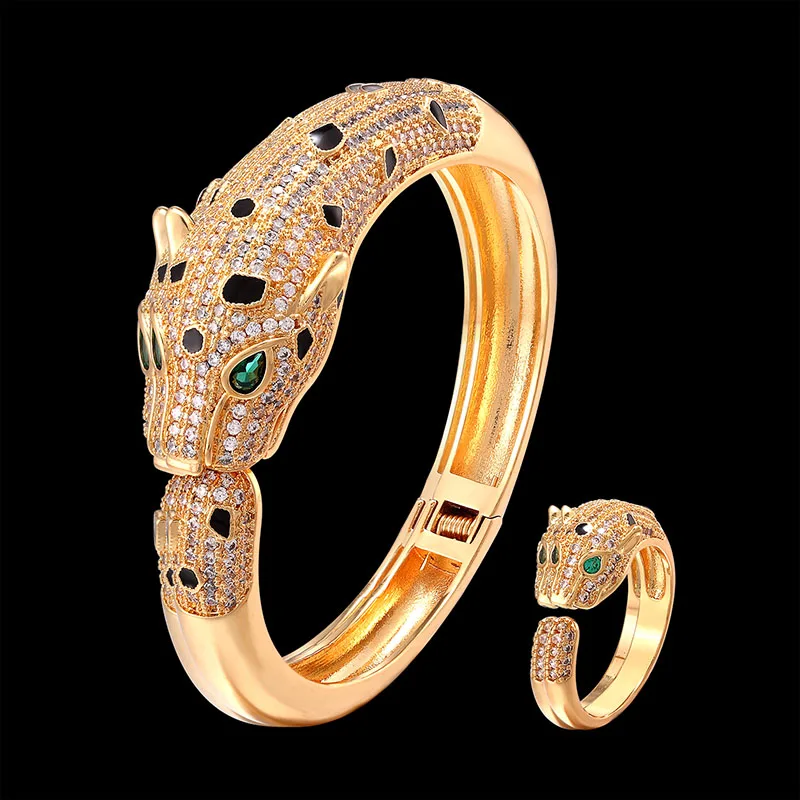 Luxury animal leopard Bangles and rings women's jewelry set micro-inlaid zircon black painted bottom spring bracelet accessories
Luxury animal leopard Bangles and rings women's jewelry set micro-inlaid zircon black painted bottom spring bracelet accessories