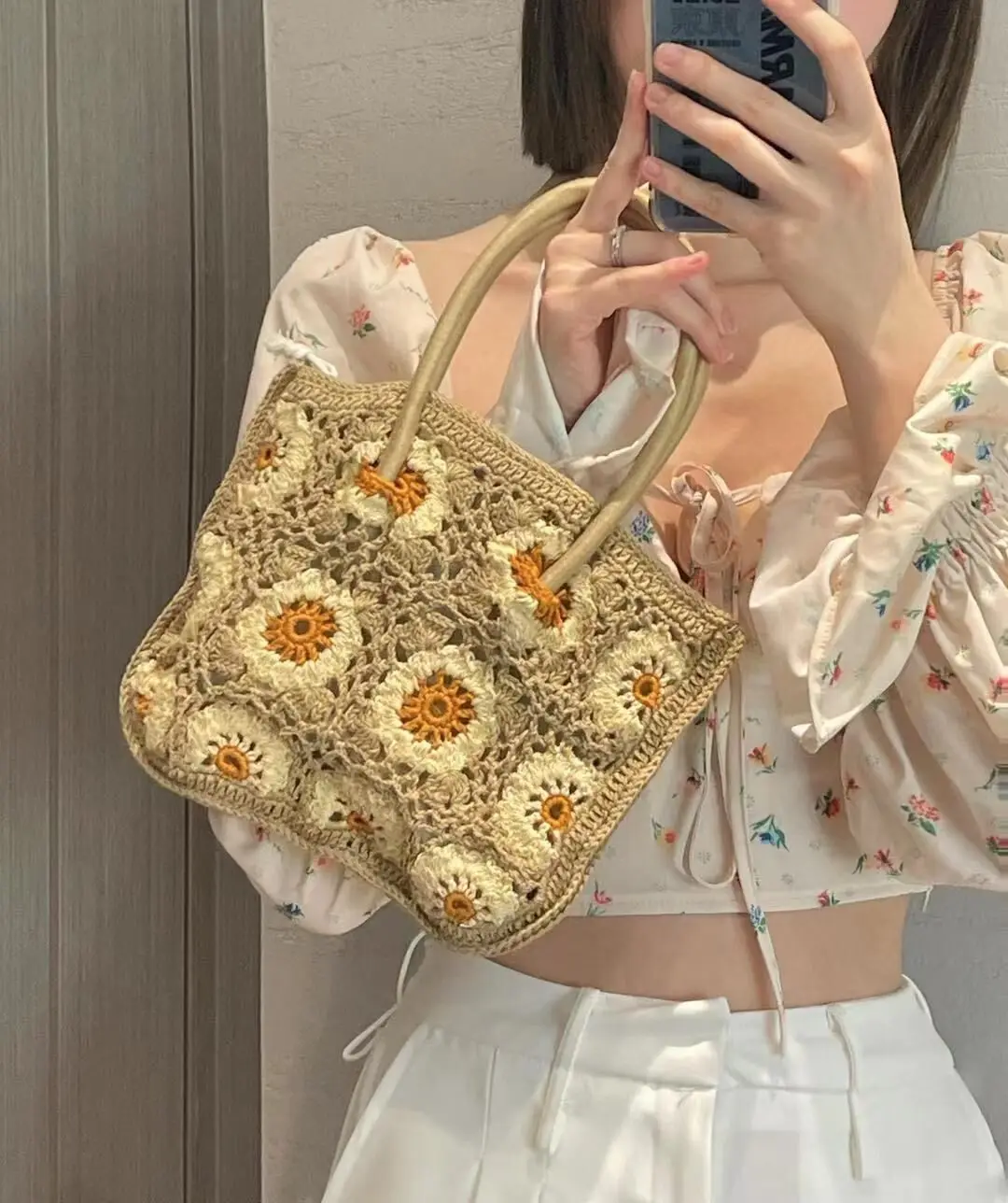 Casual Cotton Woven Bags Women Crochet Flower Handbag Fashion Hollow Tote Bags Hand-woven Summer Hand Bag Vacation Straw Bag New
Casual Cotton Woven Bags Women Crochet Flower Handbag Fashion Hollow Tote Bags Hand-woven Summer Hand Bag Vacation Straw Bag New