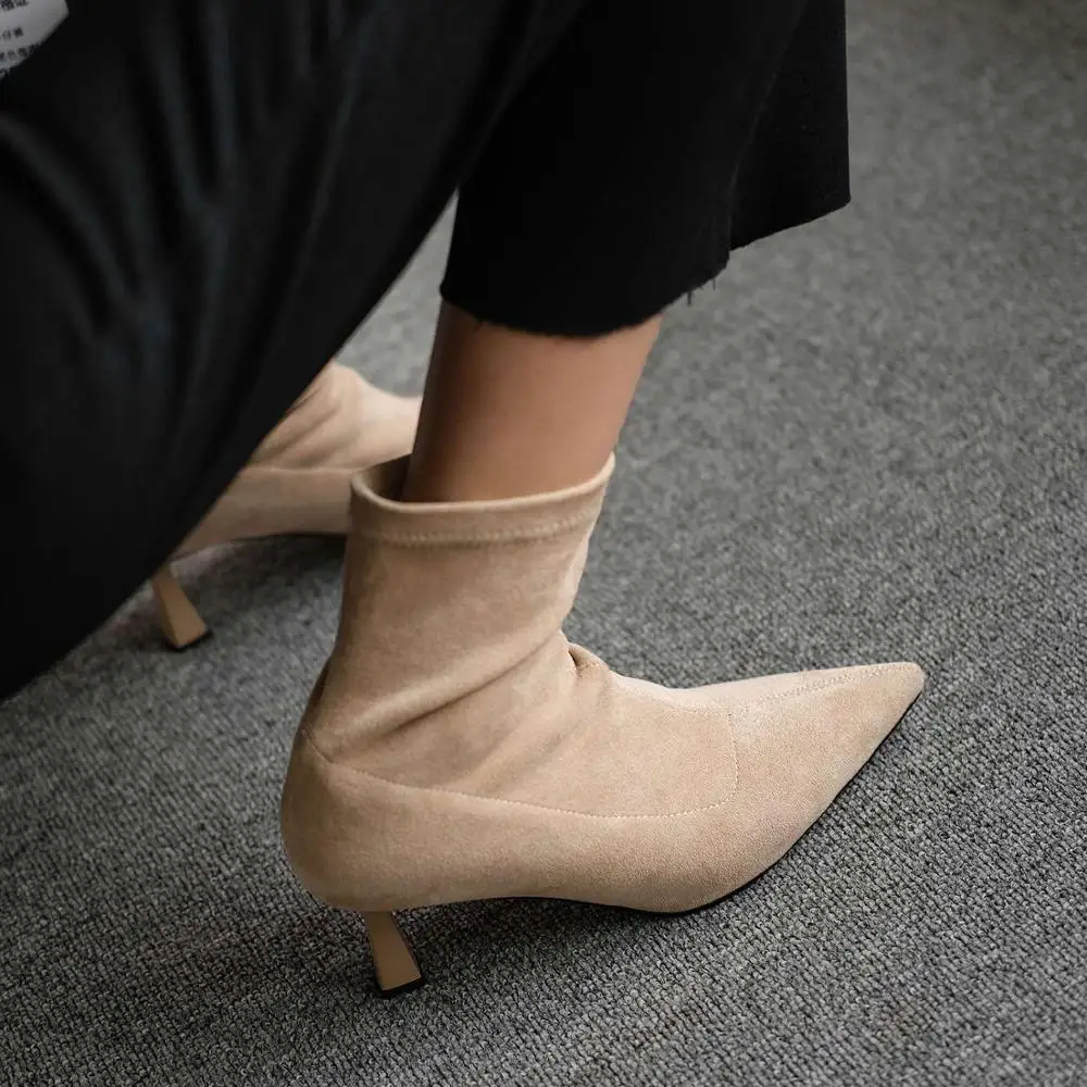 Vichelo Hot new korean street stretch boots flock pointed toe thin high heel slip on gorgeous beauty lady dating ankle boots L28
Vichelo Hot new korean street stretch boots flock pointed toe thin high heel slip on gorgeous beauty lady dating ankle boots L28