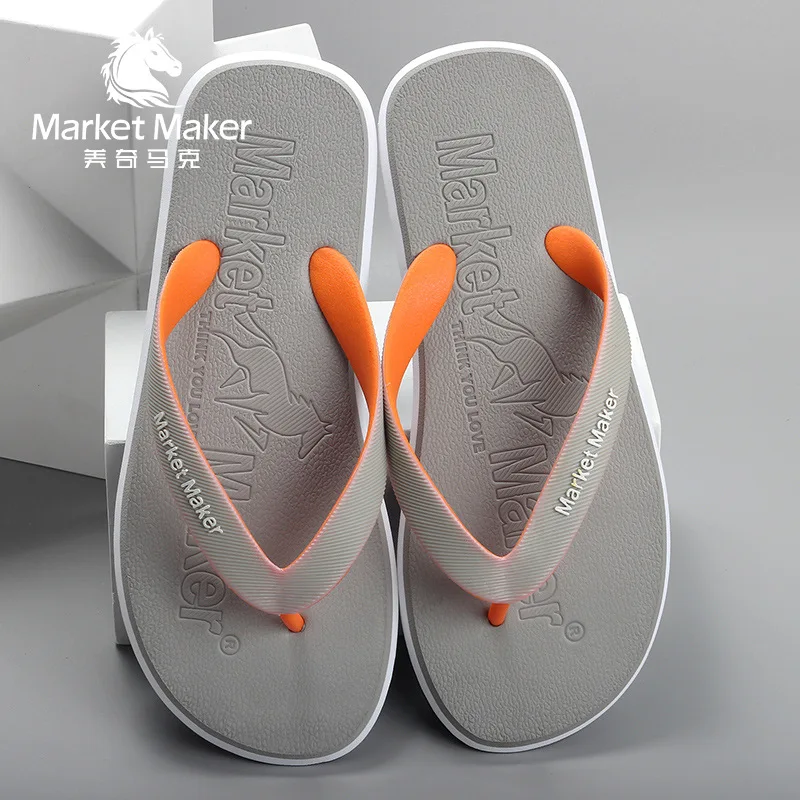 2021 new summer rubber flip-flops for men's fashion men's slippers for beach non-slip clipping leisure sandals
2021 new summer rubber flip-flops for men's fashion men's slippers for beach non-slip clipping leisure sandals