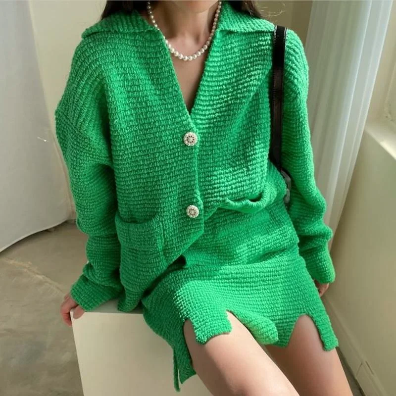 2021 Women's Cardigan Green Warm Knit Sweater Y2k Casual Loose Two-piece Knit Oversized Jacket Top + Irregular Skirt
2021 Women's Cardigan Green Warm Knit Sweater Y2k Casual Loose Two-piece Knit Oversized Jacket Top + Irregular Skirt