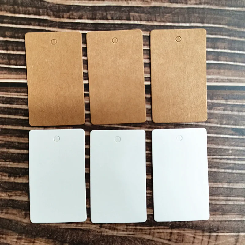 100pcs/lot 2colors MINI tags 3x5cm black white Kraft paper Blank Hang tag Retro Gift Hang tag Clothing label
100pcs/lot 2colors MINI tags 3x5cm black white Kraft paper Blank Hang tag Retro Gift Hang tag Clothing label