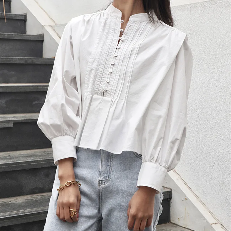 Women O-Neck Single Breasted Pleated White Shirt Top Early Autumn 2021 New Ladies Loose Blouse with Buttons
Women O-Neck Single Breasted Pleated White Shirt Top Early Autumn 2021 New Ladies Loose Blouse with Buttons