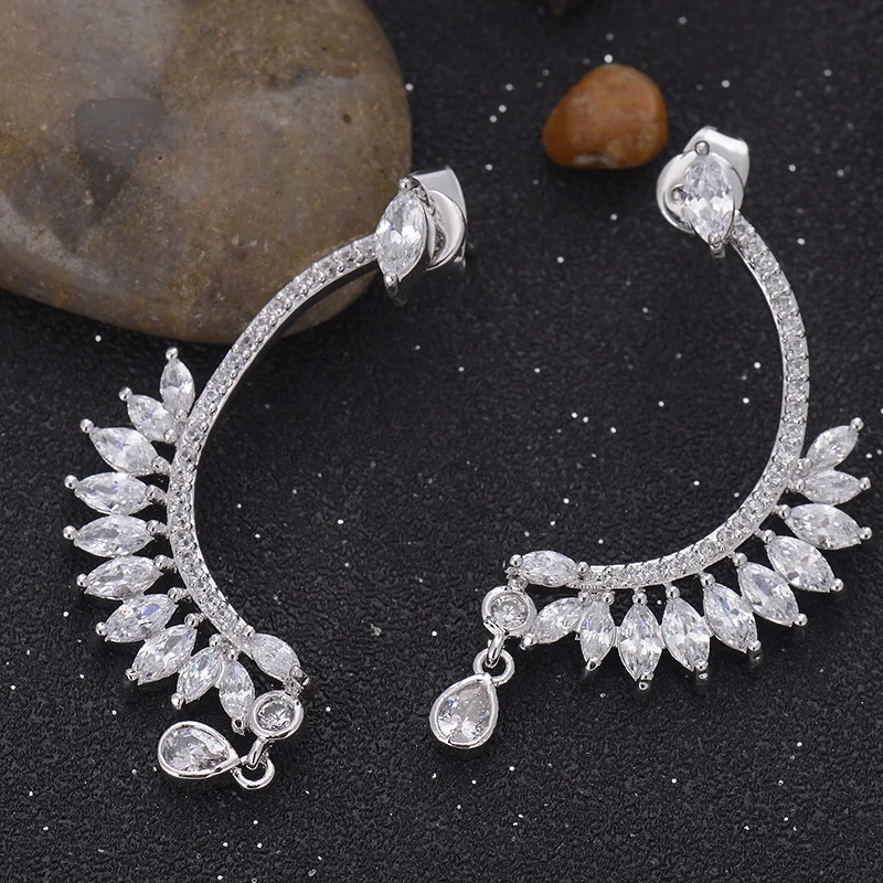 European and American big-name earrings, winged zircon, women's Chinese style earrings, women's pair of earrings, factory direct 
European and American big-name earrings, winged zircon, women's Chinese style earrings, women's pair of earrings, factory direct