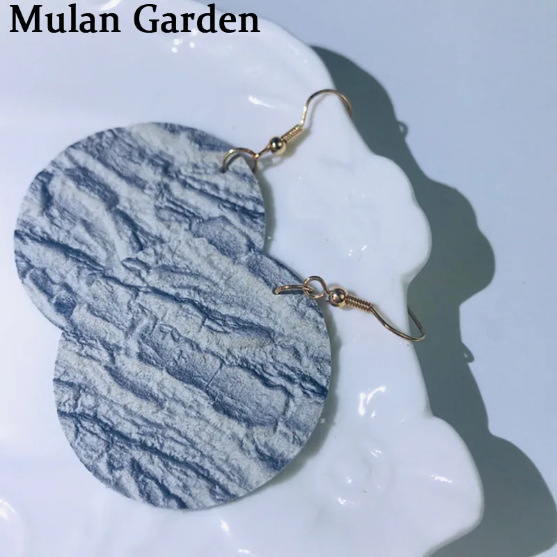 M&G Vintage Printing Round Genuine Leather Earrings for Women Solid Color Dangle Earrings Fashion Jewelry Accessories Gifts 2019
M&G Vintage Printing Round Genuine Leather Earrings for Women Solid Color Dangle Earrings Fashion Jewelry Accessories Gifts 2019