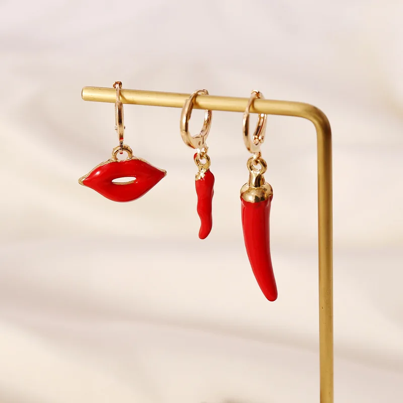 New Korean 2021 Chili Pepper Circles Earrings Women Crystal Ear Hoops Sweets Heart Strawberry Modern Jewelry for Girls Gifts
New Korean 2021 Chili Pepper Circles Earrings Women Crystal Ear Hoops Sweets Heart Strawberry Modern Jewelry for Girls Gifts