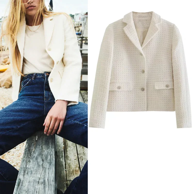 Za 2021 Spring Autumn White Lapel Texture Mini Suit Fashion Long Sleeve Buttons Pocket Blouse Casual Office Short Suit Female
Za 2021 Spring Autumn White Lapel Texture Mini Suit Fashion Long Sleeve Buttons Pocket Blouse Casual Office Short Suit Female