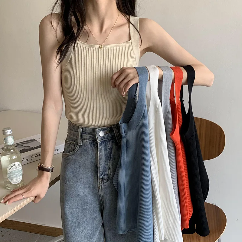 Y2k Top Women 2021 Summer Knitting Sleeveless Slim Crop Top Ice Silk Sling Casual Black External Wear Inside Vintage Clothes
Y2k Top Women 2021 Summer Knitting Sleeveless Slim Crop Top Ice Silk Sling Casual Black External Wear Inside Vintage Clothes