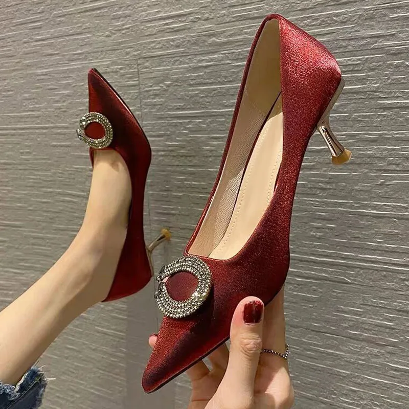 High Heels Women's 2021 Spring Autumn New Solid Party Shoes Ladies Fashion Pointed Toe Thin Heel Elegant Rhinestone Single Shoe
High Heels Women's 2021 Spring Autumn New Solid Party Shoes Ladies Fashion Pointed Toe Thin Heel Elegant Rhinestone Single Shoe