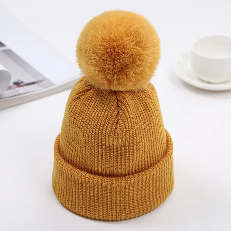 Детская вязаная шапочка с милым помпоном зимняя мягкая теплая шапка для