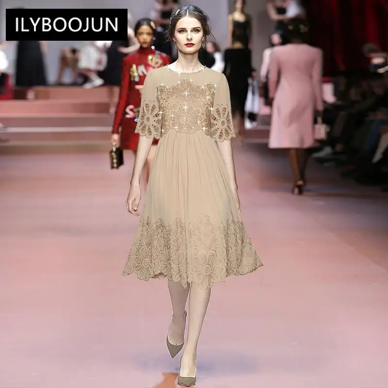 Fashion Designer Summer Dress Women's Short sleeve Hollow out Embroidered Beading Vintage party Midi Dress
Fashion Designer Summer Dress Women's Short sleeve Hollow out Embroidered Beading Vintage party Midi Dress
