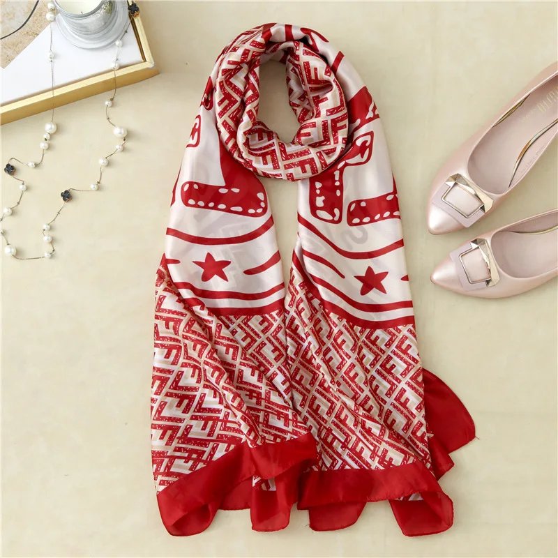 Spring and summer simulation silk scarf women's new silk satin print scarf version of the thin letter silk sun protection shawl
Spring and summer simulation silk scarf women's new silk satin print scarf version of the thin letter silk sun protection shawl