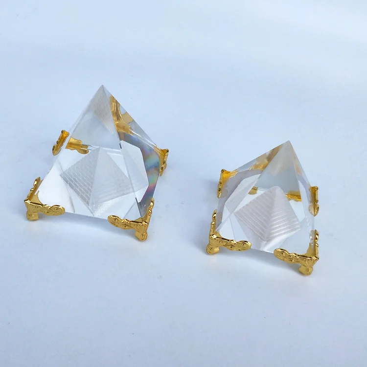 Hot Sale Energy Healing Small Feng Shui Egypt Egyptian Crystal Clear Pyramid Ornament Home Decor Living Room Decoration
Hot Sale Energy Healing Small Feng Shui Egypt Egyptian Crystal Clear Pyramid Ornament Home Decor Living Room Decoration