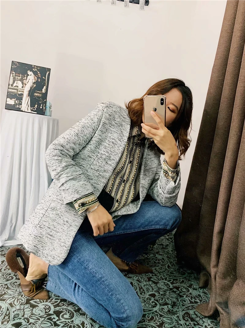 TMODA765 Za 2021 Fashion Blazer Women Spring Autumn Elegant Office Lady Gray None Button Female Jacket Clothes Femme
TMODA765 Za 2021 Fashion Blazer Women Spring Autumn Elegant Office Lady Gray None Button Female Jacket Clothes Femme