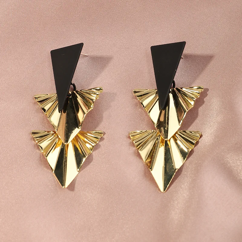 Ant Angel Korean Statement Retro Style Geometric Dangle Drop Metal Earrings for women 2021 Fashion Jewelry
Ant Angel Korean Statement Retro Style Geometric Dangle Drop Metal Earrings for women 2021 Fashion Jewelry