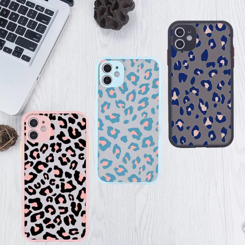 Leopard Print Phone Case For iPhone 12 11 Mini Pro XR XS Max 7 8 Plus X Matte transparent Pink Back Cover
Leopard Print Phone Case For iPhone 12 11 Mini Pro XR XS Max 7 8 Plus X Matte transparent Pink Back Cover