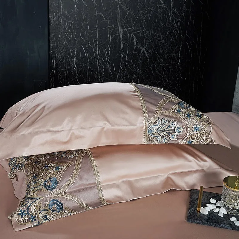 Chic Lace Duvet Cover Set Luxury Lace Design Satin Silky Cotton Bedding Set Queen King size Comforter Duvet Cover Bed Sheet set
Chic Lace Duvet Cover Set Luxury Lace Design Satin Silky Cotton Bedding Set Queen King size Comforter Duvet Cover Bed Sheet set