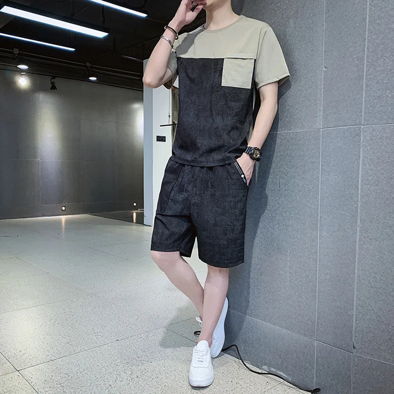 The new 2021 leisure suit men's summer loose ice silk men's short sleeve T-shirt handsome two-piece
The new 2021 leisure suit men's summer loose ice silk men's short sleeve T-shirt handsome two-piece